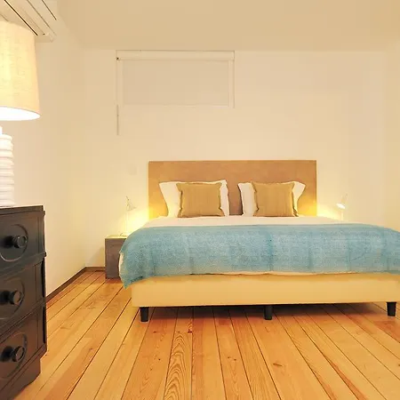 Condes De Azevedo Palace Apartments Porto